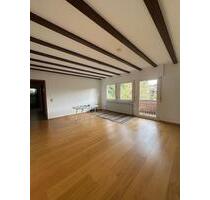 Große 4 Zimmer Wohnung mit Garten und Terrasse zu vermieten - Jungingen