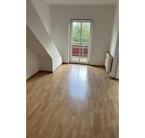 2-Zimmer-Wohnung mit Balkon und barrierefreiem Zugang - Naumburg (Saale)