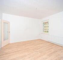 Renovierte 3 Raumwohnung - 375,00 EUR Kaltmiete, in Eisleben (Lutherstadt) (PLZ: 06295)