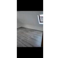 4 Zimmer Dachgeschosswohnung - 600,00 EUR Kaltmiete, in Flachslanden (PLZ: 91604)