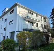 Helle Neubauwohnung mit 3 Zimmern und Balkon im 2. Obergeschoss - Kirchheim unter Teck