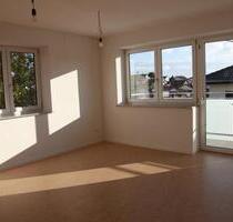 Neuwertige 2-Zimmer-Wohnung im 1. OG Aufzug max. 2 Personen - Ilsfeld