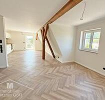 Entdecke das Besondere: Traumhafte 2-Zimmer-Whg. mit EBK u. Carport in Top-Lage am Sulzpark (Ref. 0001568) - Beilngries