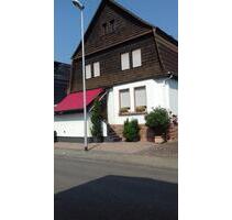 Obergeschoss-Wohnung 87 qm zu vermieten - Groß-Gerau