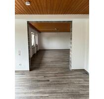 Großzügige 3-Zimmer-Wohnung mit Terrasse & Garage in Bad Wildungen-Mandern zu vermieten!