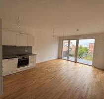 Erstbezug mit Balkon und EBK: Exklusive 2-Zimmer-Wohnung mit geh. - Berlin Treptow-Köpenick