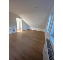 Moderne, frisch sanierte Dachgeschosswohnung - Fulda Aschenberg