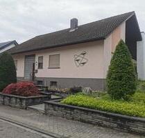 Einfamilienhaus - 590.000,00 EUR Kaufpreis, ca.  170,00 m² in Kraichtal (PLZ: 76703)