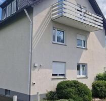 Schöne Dachgeschosswohnung, 6 Familienhaus in Detmold-Pivitsheide