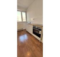 Sonnige 2-Zimmer-Wohnung mit Einbauküche und Balkon! - Halle (Saale) Gesundbrunnen