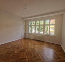 Südlich, sonnig, schön – 2-Zimmer-Wohnung & Balkon im grünen Berlin!