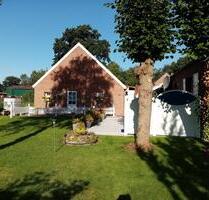 Grungstück mit kleinem älterem Nebengebäude zu verkaufen - Hesel