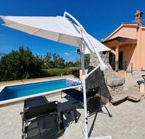 Ferienhaus Krk mit Pool und Meerblick 2026 - Schönaich