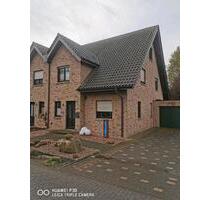 Doppelhaushälfte - 1.400,00 EUR Kaltmiete, ca.  140,00 m² in Kalkar (PLZ: 47546)