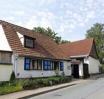 Stark sanierungsbedürftiges Häuschen im schönen Kölleda