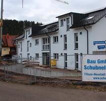 4-Zimmer-Dachgeschosswohnung mit Balkon und EBK, Nähe Helios-Kl. - Titisee-Neustadt
