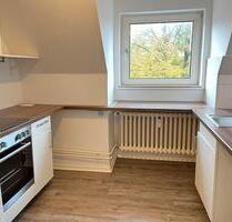 Gemütliche Dachgeschosswohnung mit Wannenbad - Kiel Neumühlen-Dietrichsdorf