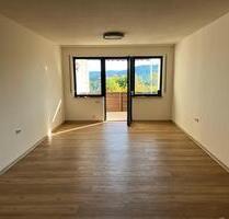 Neu renovierte Wohnung inclusive Einbauküche mit Balkon - Drachselsried