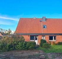 Einfamilienhaus - 350.000,00 EUR Kaufpreis, in Kiel (PLZ: 24111) Russee