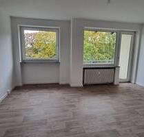 Renovierte 3-Zimmer-Wohnung mit Balkon und Aufzug zu vermieten! - Peine