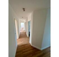 Neubezug nach Renovierung- helle 3-Zimmerwohnung - Weitramsdorf