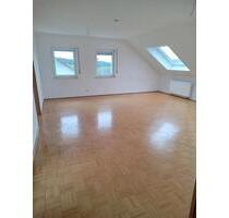 Schöne große 4 Zimmer Wohnung - 700,00 EUR Kaltmiete, ca.  105,00 m² in Schonungen (PLZ: 97453) Forst