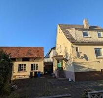 Platz für die ganze Familie: Haus mit Hof, Garten & Nebengebäuden - Eppertshausen