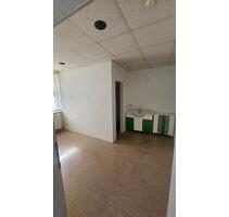 Zimmer zu vermieten - 150,00 EUR Kaltmiete, in Reichenbach im Vogtland (PLZ: 08468)