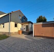 5-Zimmer-Haus mit Garten - 15 Min zum Hbf Köln