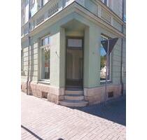 Eckladen in sehr guter Lage - 420,00 EUR Kaltmiete, ca.  60,00 m² in Apolda (PLZ: 99510)