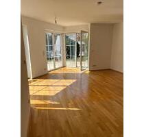 4-Zimmer-Wohnung mit Garten - 2.000,00 EUR Kaltmiete, ca.  100,00 m² in München (PLZ: 81245) Aubing-Lochhausen-Langwied