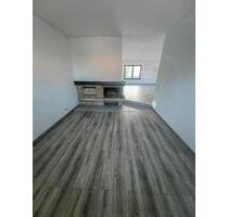 Offenes Wohnen mit Kamin - 1.450,00 EUR Kaltmiete, ca.  109,00 m² in Lorsch (PLZ: 64653)