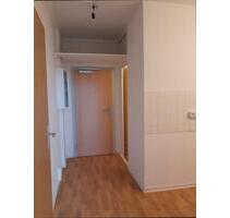 1-Zi.-Whg. mit Balkon & Aufzug in Prohliser allee 31. - Dresden