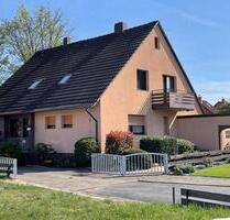 2-Familienhaus, + Wohnbereich im Souterrain, direkt in Uetze