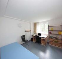 Student doem - 250,00 EUR Kaltmiete, ca.  19,00 m² in Esslingen am Neckar (PLZ: 73732) Hegensberg