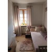 Zimmer, möbliert, für berufstätige Personen - Aichach