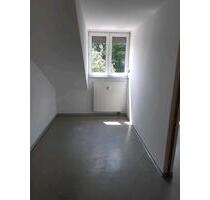 Biete Seniorenwohnung in betreuter Wohnanlage an - Täferrot