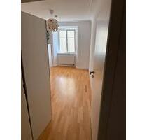 Helles Zimmer in 3-Zimmer 2er-WG auf der Lindauer Insel - Lindau (Bodensee)