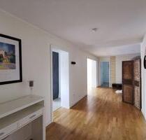 Appartment mit Niveau - 1.500,00 EUR Kaltmiete, ca.  90,00 m² in Wachtberg (PLZ: 53343)
