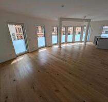 Exclusive 4 Zimmerwohnung im Stadtzentrum mit Einbauküche - Halle (Saale)