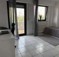 Möbliertes Zimmer mit Balkon in 4er-Frauen-WG – Nähe Universität - Mannheim