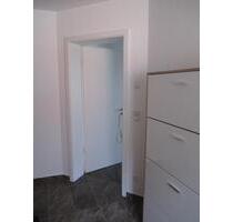 Hochwertige 3-Zi-Küche-Bad-Wgh. m. XXL-Balkon+EBK ca. 70qm² - München Allach-Untermenzing