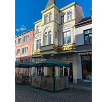 Zentral gelegene 3-Zi.-Whg. in der Fußgängerzone von Waren an der Müritz - Waren (Müritz)