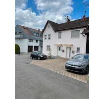 Haus in Steinenbronn zentral - 1.850,00 EUR Kaltmiete, ca.  120,00 m² in Steinenbronn (PLZ: 71144)