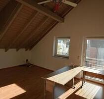 Helle Mansardenwohnung direkt im Herzen Deggendorf‘s!