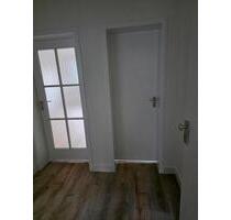 Frisch Renovierte Wohnung direkt an der Uni für 2er WG geeignet - Wuppertal Gemarkung Elberfeld