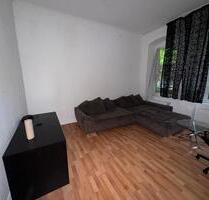 Charmante 2-Zimmer-Wohnung in Berlin-Neukölln – teilmöbliert