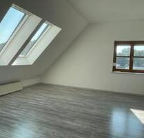 Attraktive 5-Zimmer-DG-Wohnung in Aichach -Oberbernbach