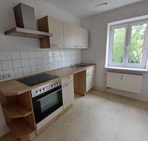 Die erste eigene Wohnung mit Einbauküche - 2. OG links - Merseburg