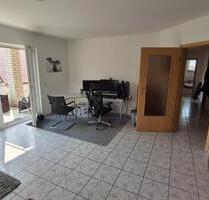 Helle 3-Zimmer-Wohnung | Balkon & Abstellr. | 2-3er-WG Paare - Paderborn Neuenbeken